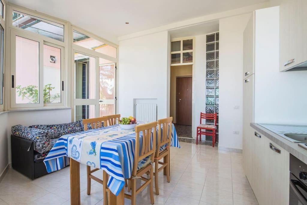 Casa Panoramica Apartment Castellammare di Stabia Exterior photo