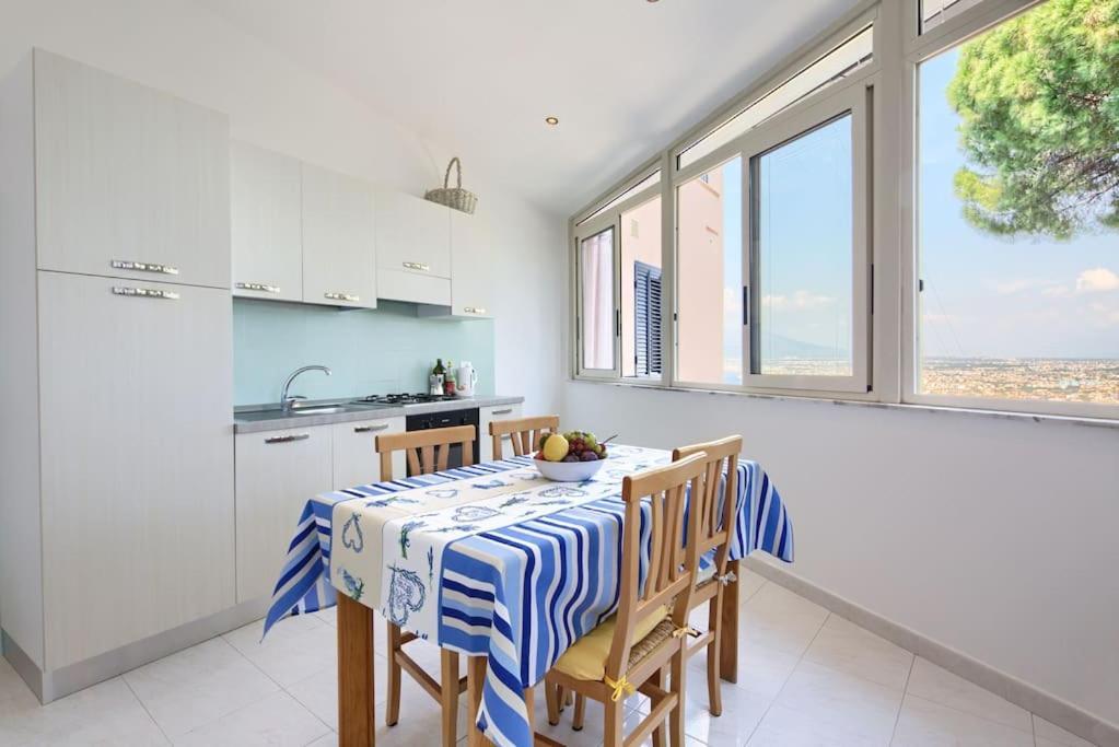Casa Panoramica Apartment Castellammare di Stabia Exterior photo