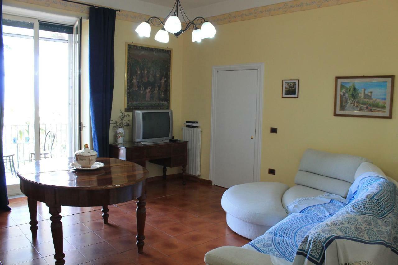 Casa Panoramica Apartment Castellammare di Stabia Exterior photo